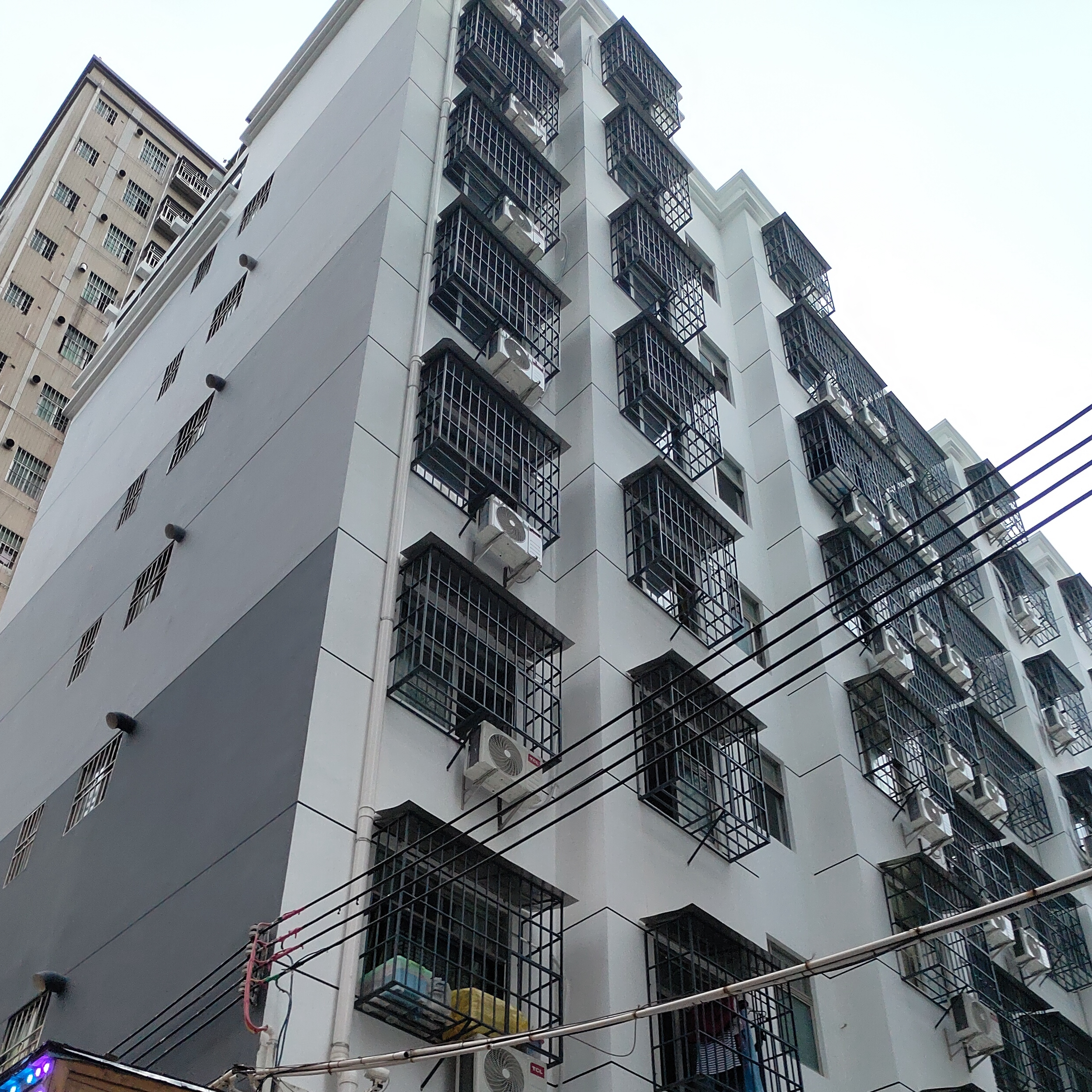深圳澳門(mén)新村e(cuò)家公寓整體安裝門(mén)鎖和門(mén)禁